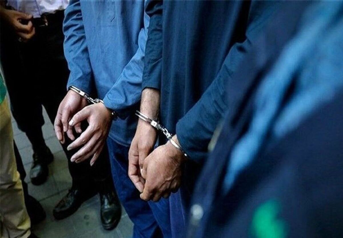 رییس پلیس فتا البرز اعلام کرد: اعضای سه نفر باندسرقت موجودی حساب های بانکی سالمندان ، افراد کم سواد و اتباع خارجی در سراسر کشور توسط پلیس این استان شناسایی و دستگیر شدند.
