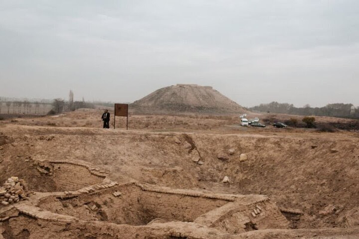 مدیر کل میراث فرهنگی، گردشگری و صنایع‌دستی استان البرز با اشاره به اینکه آمار آثار تاریخی ثبت شده در فهرست میراث ملی کشور از البرز در سال گذشته بیش از میزان تعیین شده وزارت بوده، گفت: در سال ۱۴۰۲، تعداد ۱۴ اثر تاریخی منقول، غیر منقول و ناملموس از استان البرز در فهرست میراث ملی کشور به ثبت رسید که از دستاورد‌های ارزشمند در زمینه میراث‌فرهنگی استان است.