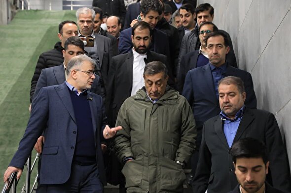 بازدید معاون اجرایی  رئیس‌جمهور و استاندار البرز از پروژه ایستگاه شهید سلطانی