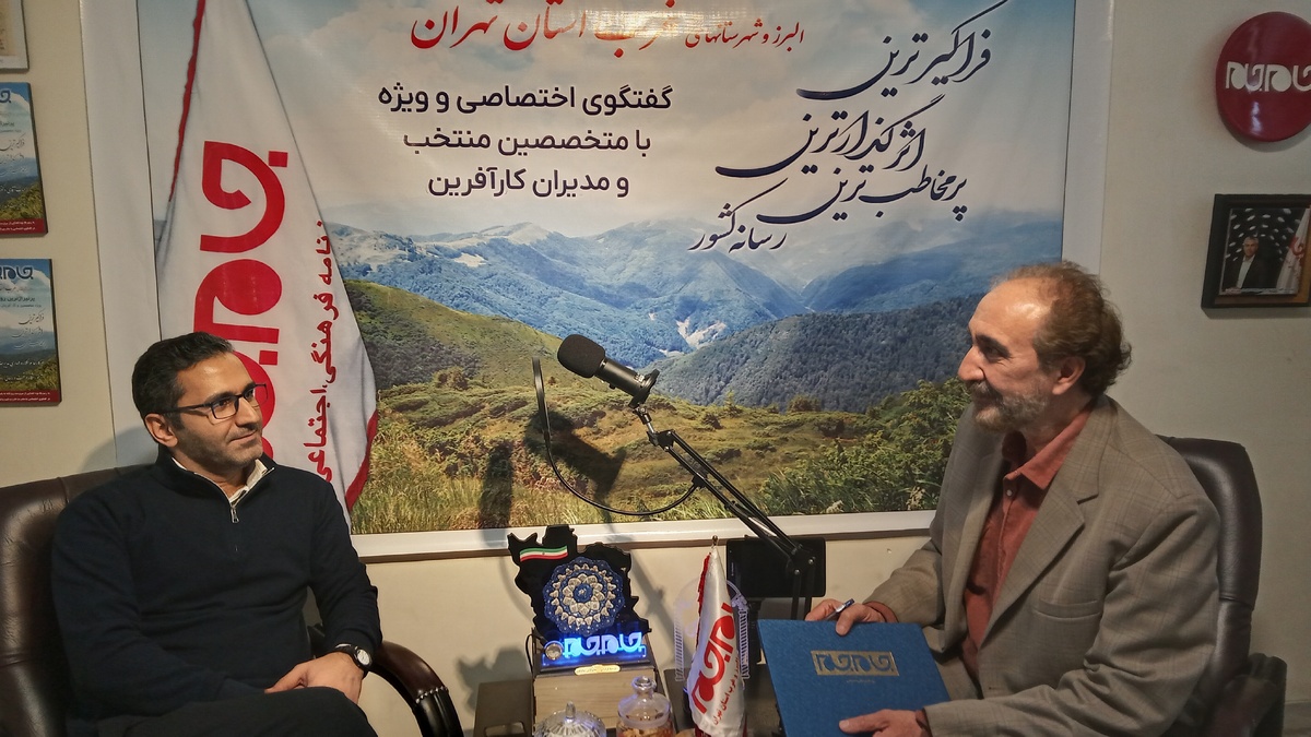 شرکت اوج گستران پادرا با بهره‌گیری از تیمی پویا و متخصص و به‌کارگیری فناوری‌های نوین، خدماتی با کیفیت و هوشمند را به مشتریان خود ارائه می‌دهد. در گفتگویی که با احسان چگینی مدیریت متخصص و متعهد شرکت اوج گستران پادرا ترتیب داده ایم، ابعاد مختلف فعالیت‌ها، چالش ها و دستاوردهای آن مورد واکاوی و بررسی قرار گرفته است: