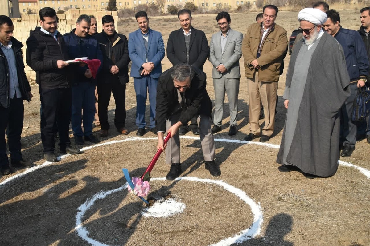 معاون اداری مالی و توسعه منابع  دانشگاه خوارزمی گفت: دانشگاه خوارزمی با پروژه‌های عمرانی بزرگ پس از چند سال سکوت زیرساختی به سوی تحول گام برمی‌دارد.