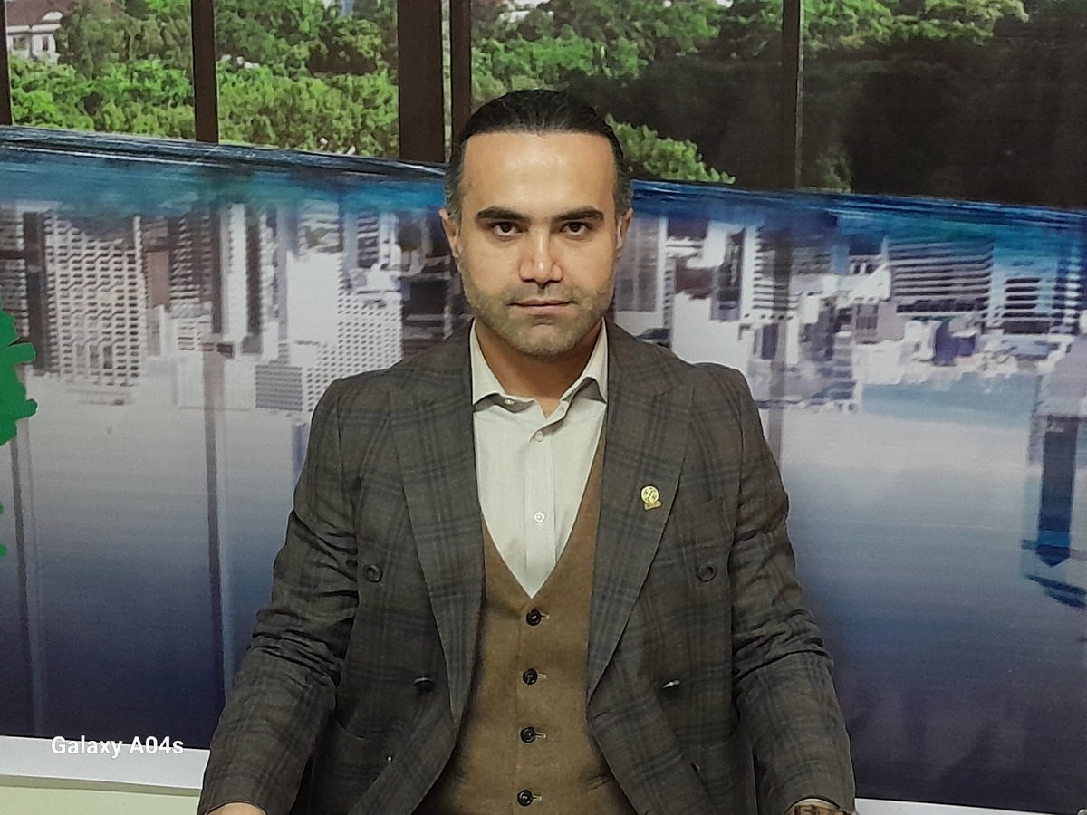 روزنامه جام جم البرز با میلاد قارونی، دکترای برق و الکترونیک گفتگویی انجام داده است، که ماحصل آن را در ذیل می خوانید: