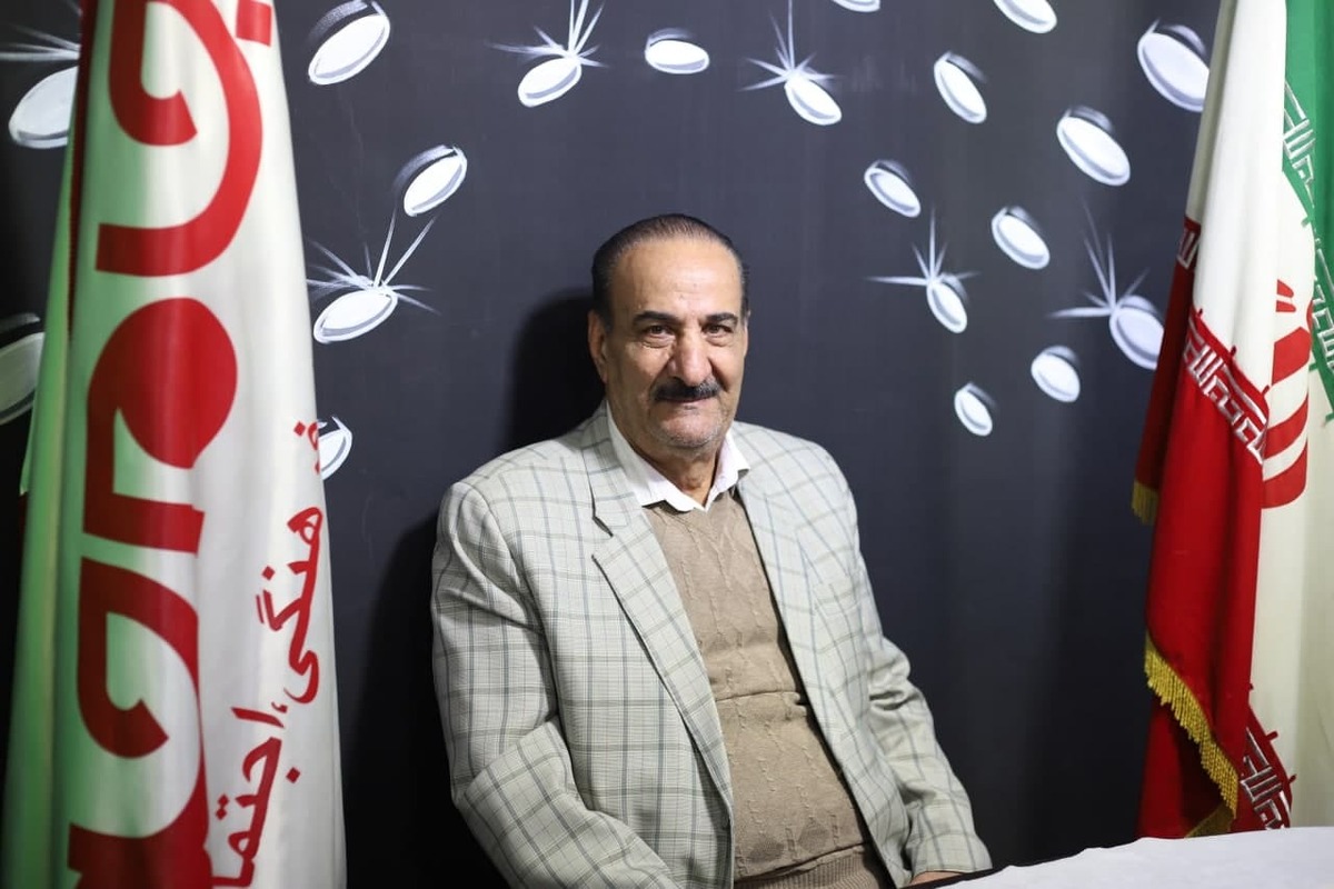 نگران دکوراسیون منزل و محل کار خود نباشید.
اگر مجموعه‌ای حرفه‌ای و باتجربه مدیریت این کار را عهده دار شود هم در هزینه و هم در زمان مدیریت خواهد کرد.
افتخار هم صحبتی با یکی از مدیران باتجربه و توانمند در زمینه دکوراسیون را داشتیم که توجه شما را به بخشی از این مصاحبه جلب می‌نماییم