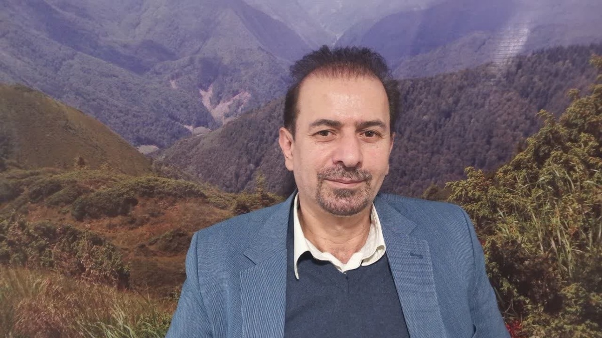 روزنامه جام جم البرز با علی نظر علیزاده، نائب رئیس اول اتحادیه آرایشگران، گفت‌وگویی انجام داده است که ماحصل آن را در ذیل می‌خوانید: