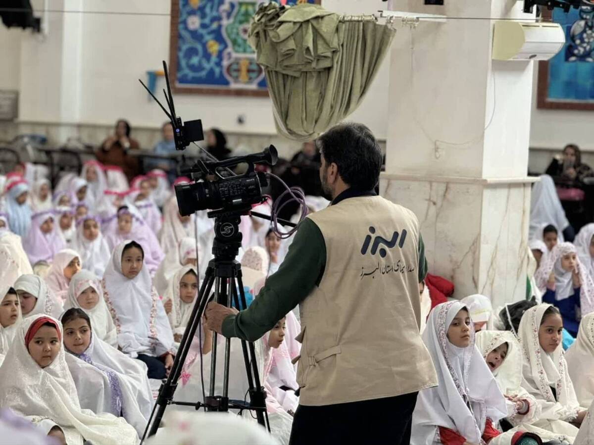 مراسم جشن تکلیف ۱۰۲۰ دانش‌آموز دختر شهرستان چهارباغ به صورت زنده و مستقیم از شبکه استانی البرز پخش شد.