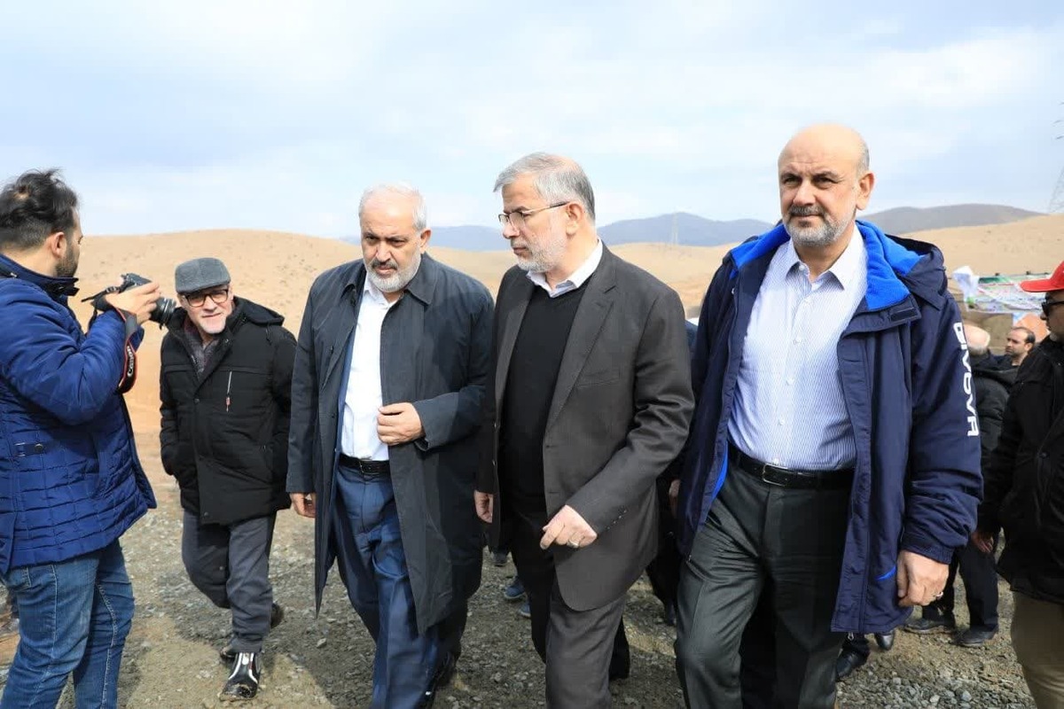 نماینده عالی دولت در استان البرز گفت: در شهرستان‌هایی نظیر فردیس و اشتهارد با مشکلات جدی در تأمین آب مواجه هستیم و نیازمند همکاری بیشتر در زمینه تخصیص منابع آبی و افزایش ظرفیت تأمین آب از لوله‌ها و سدها هستیم.