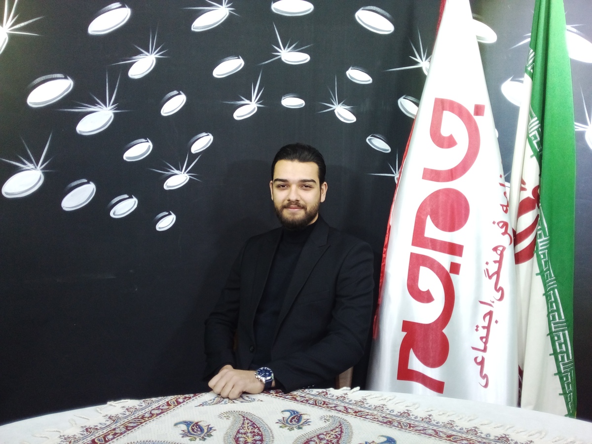 روزنامه جام جم البرز، با مهدی سیفی، مدیر اجرایی مجموعه ونوس، گفتگویی انجام داده است که ماحصل آن را در ذیل می خوانید: