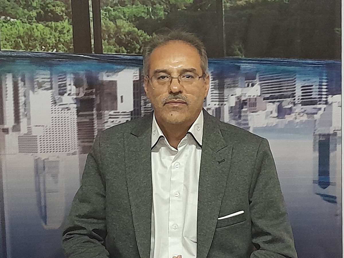 روزنامه جام جم البرز، با محمد محمدی فرزین، موسس آموزشگاه زبان فرزین، گفتگویی انجام داده است که ماحصل آن را در ذیل می‌خوانید: