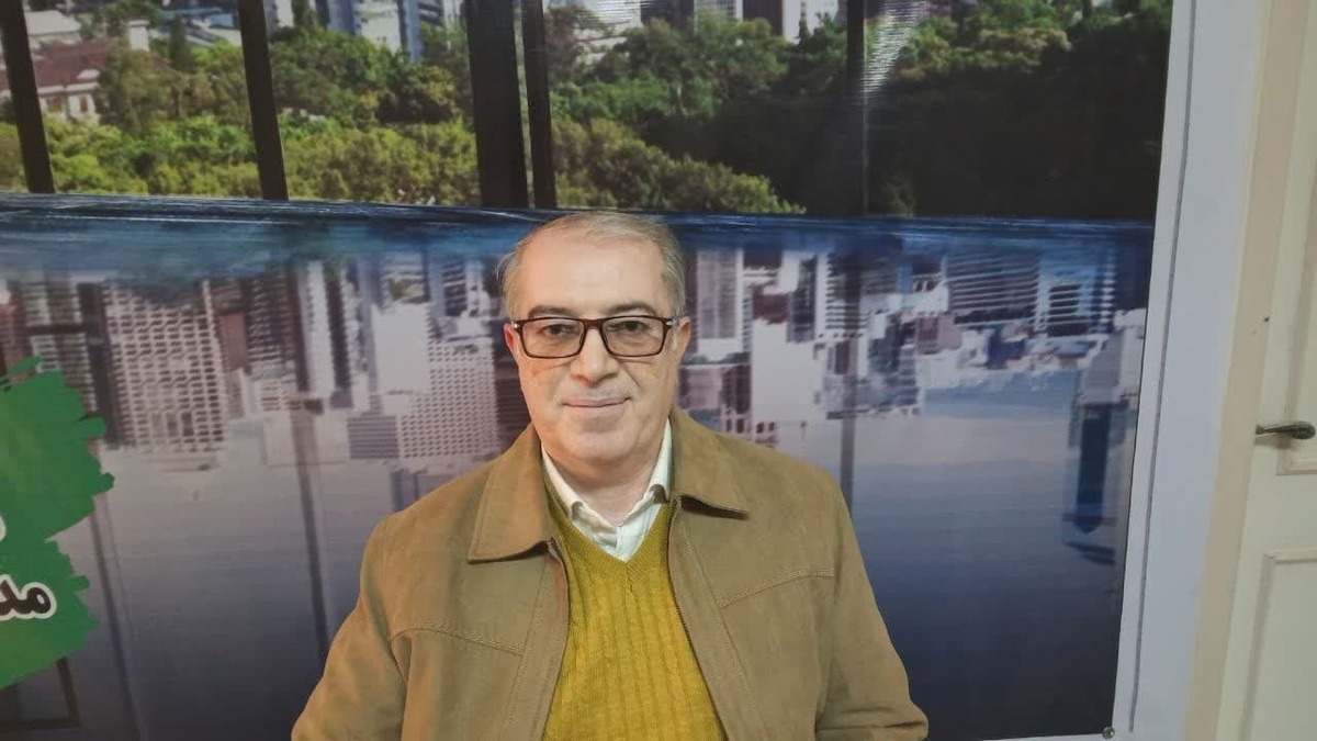 روزنامه جام جم البرز با محمد رضا عشقی، کارشناس شیمی و مدیر مجموعه آریان صنعت، گفتگویی انجام داده است که ماحصل آن را در ذیل می خوانید: