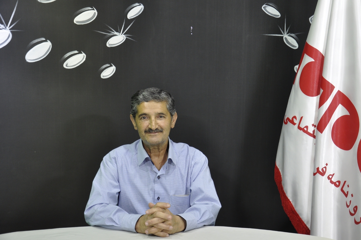 روزنامه جام جم البرز با اصغر گلباز، مدیر مرکز ماشین های اداری گلباز، گفتگویی انجام داده است که ماحصل آن را در ذیل می خوانید :