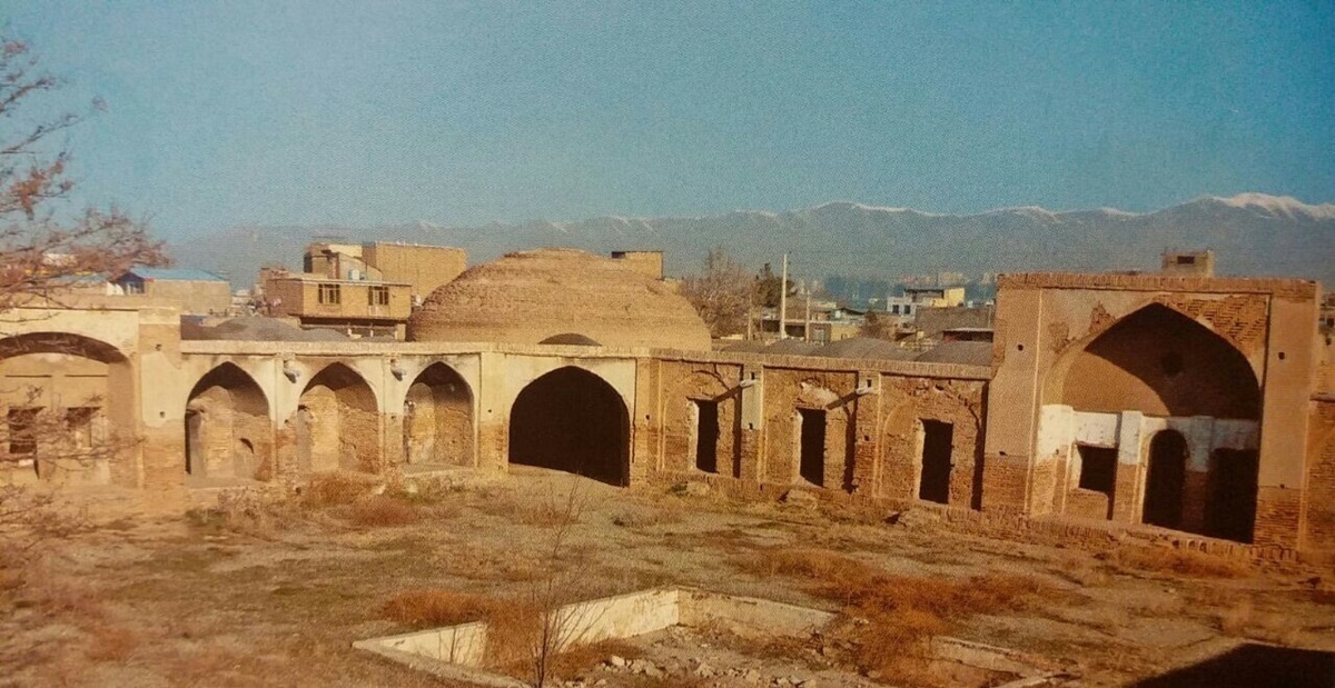 مدیرکل میراث فرهنگی البرز گفت: ۸۶۰ اثر میراثی در البرز شناسایی شده است که هنوز ثبت ملی نشده‌اند و گاهی به آنها تعدی می‌شود.