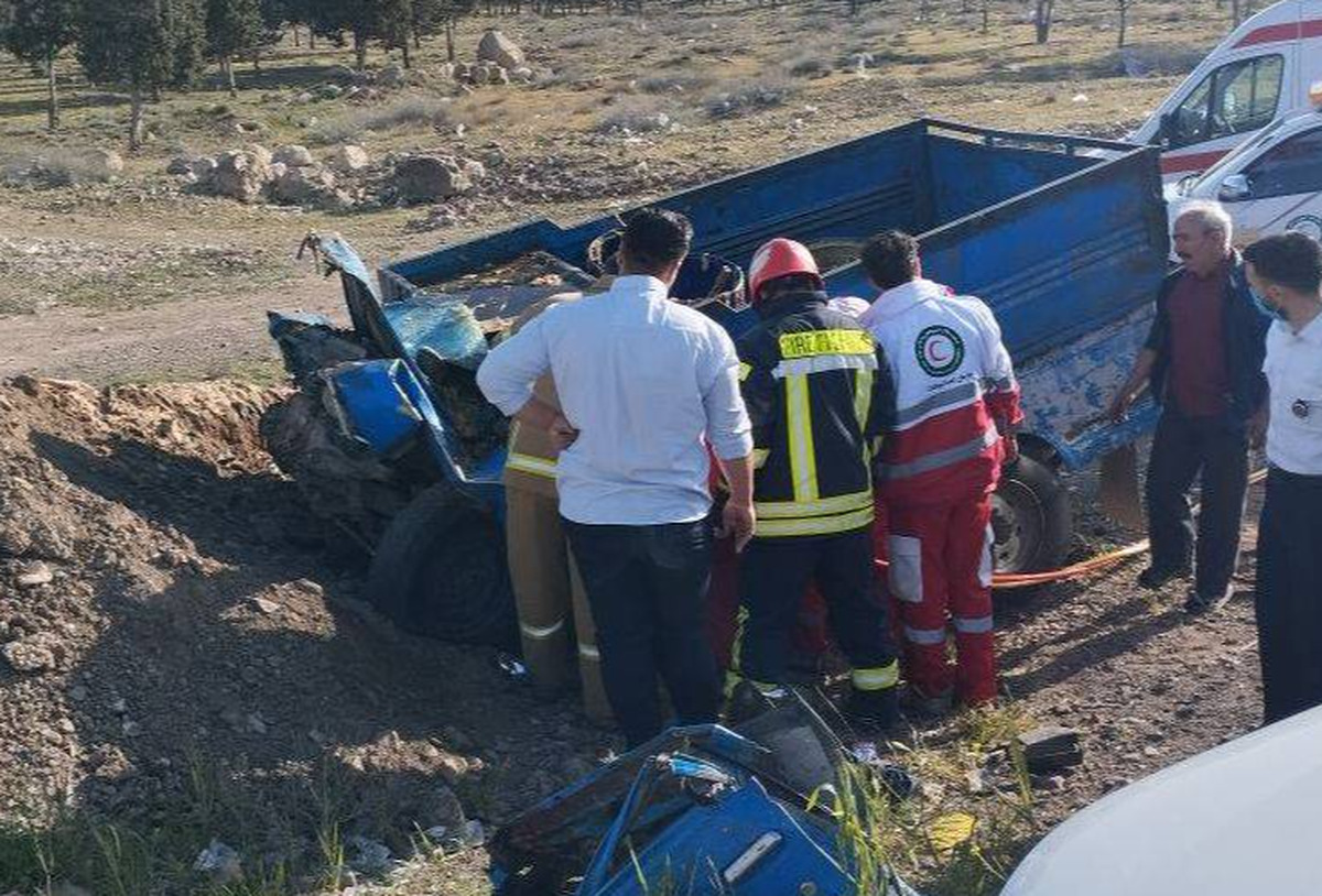 معاون امداد و نجات جمعیت هلال احمر استان البرز از امدادرسانی به ۳ مصدوم حادثه رانندگی جاده ماهدشت اشتهارد خبر داد.