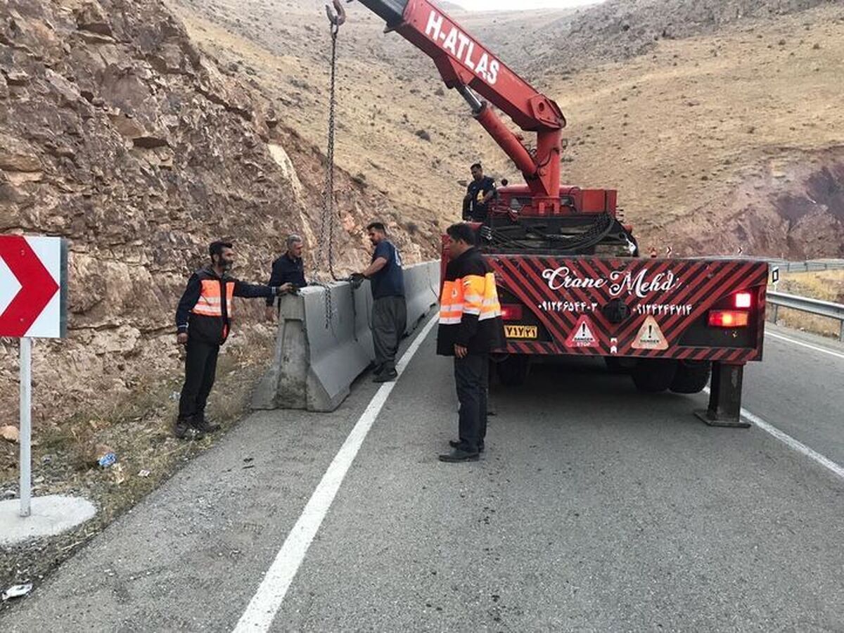 معاون راهداری اداره راهداری و حمل‌ونقل جاده‌ای استان البرز از ایمن سازی و نصب نیوجرسی در محور جدید هشتگرد -طالقان خبر داد.