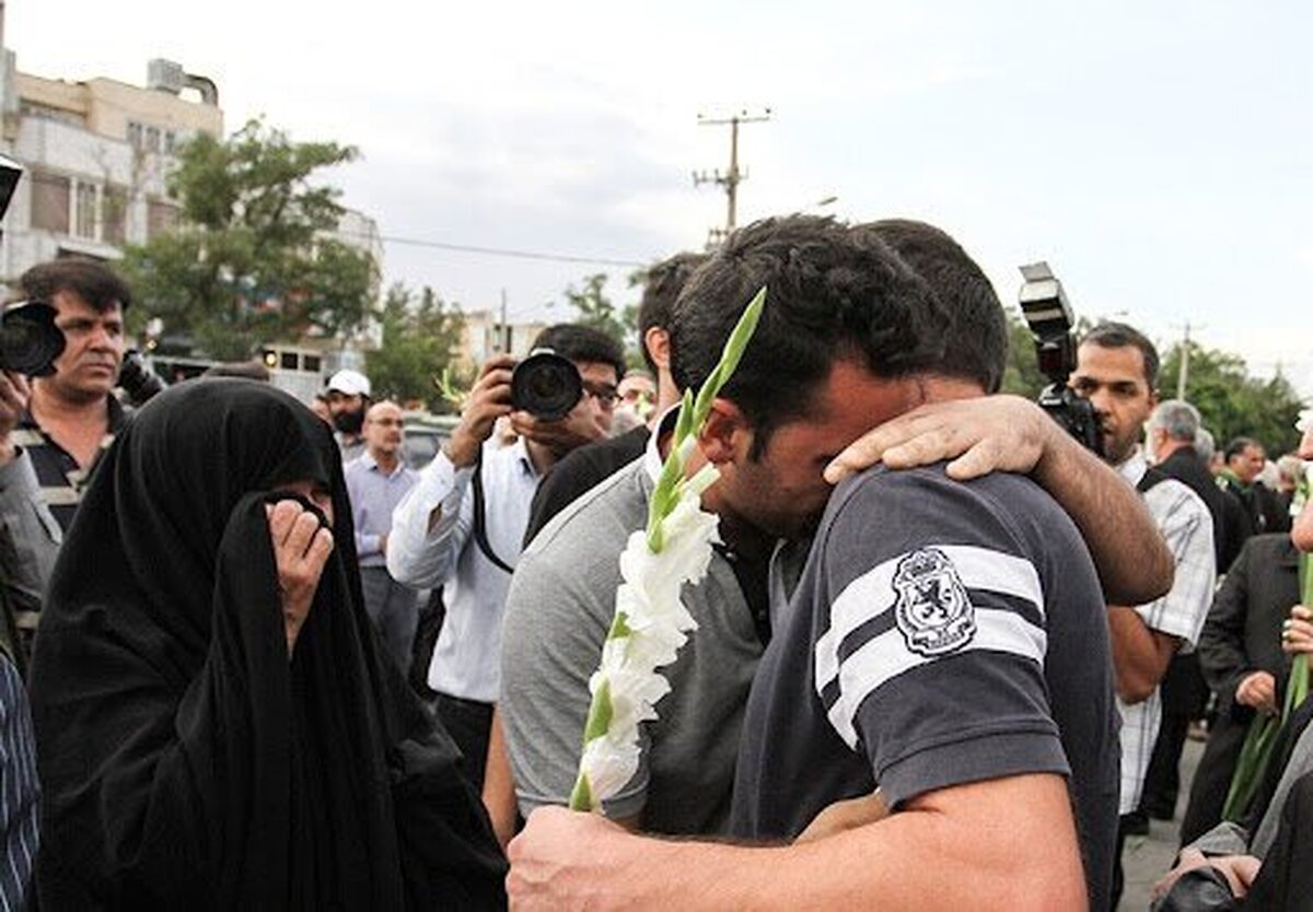 مدیرعامل ستاد دیه استان البرز از آزادی ۲۴۵ زندانی جرائم غیرعمد با کمک ستاد دیه و به همت خیرین طی ۶ ماه نخست امسال از زندان های این استان خبر داد.