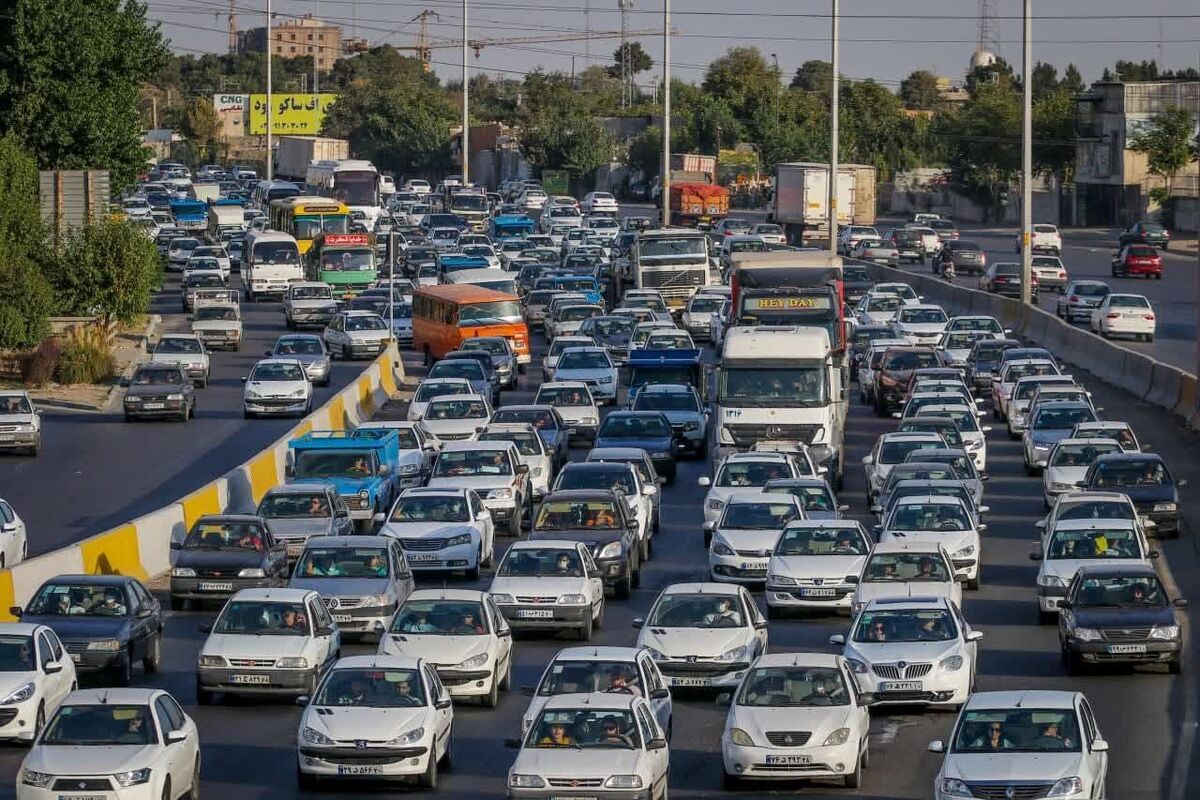 مدیرکل راهداری و حمل و نقل جاده‌ای استان البرز از ترافیک سنگین در آزادراه تهران-کرج-قزوین خبر داد.