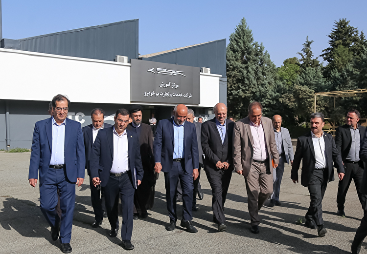 بازدید از کارگاههای آموزشی مرکز تربیت مربی کشور در کرج