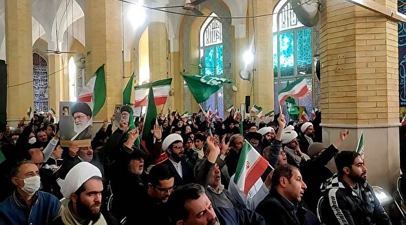 حضور گسترده مردم کرج در مراسم گرامیداشت حماسه ۹ دی