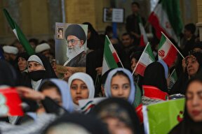 ببینید | فریاد بصیرت مردم کرج در حماسه ۹ دی