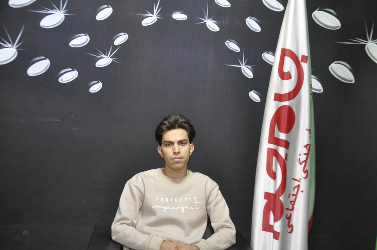 روزنامه جام جم البرز، با مهدی شاکری راد، مدیر مجموعه دکوراسیون مهدی، گفتگویی انجام داده است که ماحصل آن را در ذیل، می‌خوانید: