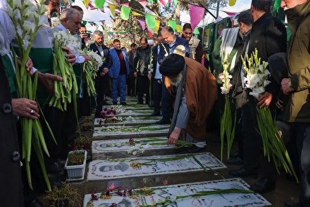 تجدید پیمان ملت ایران با شهدای انقلاب اسلامی