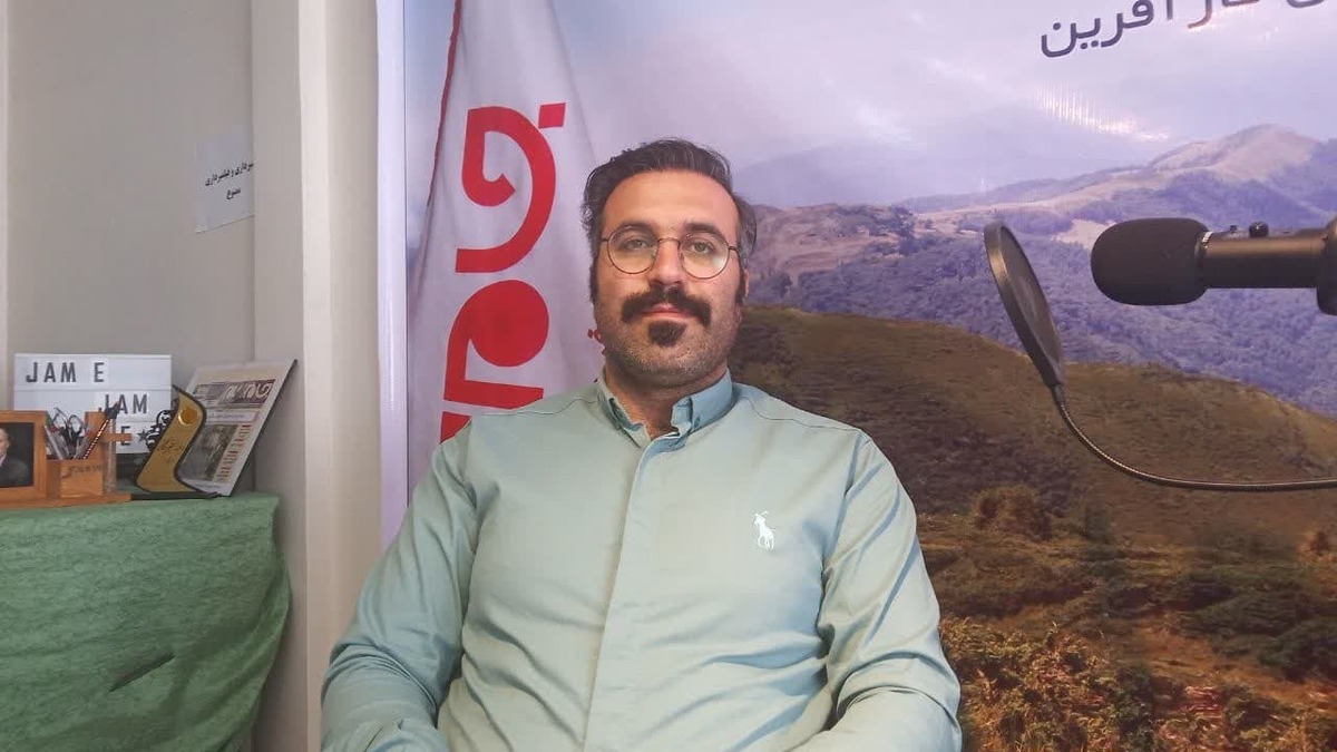 روزنامه جام جم البرز با سجاد کاووسی، مدیر مجموعه گلوریا، گفت و گویی انجام داده است که ماحصل آن را در ذیل می خوانید: