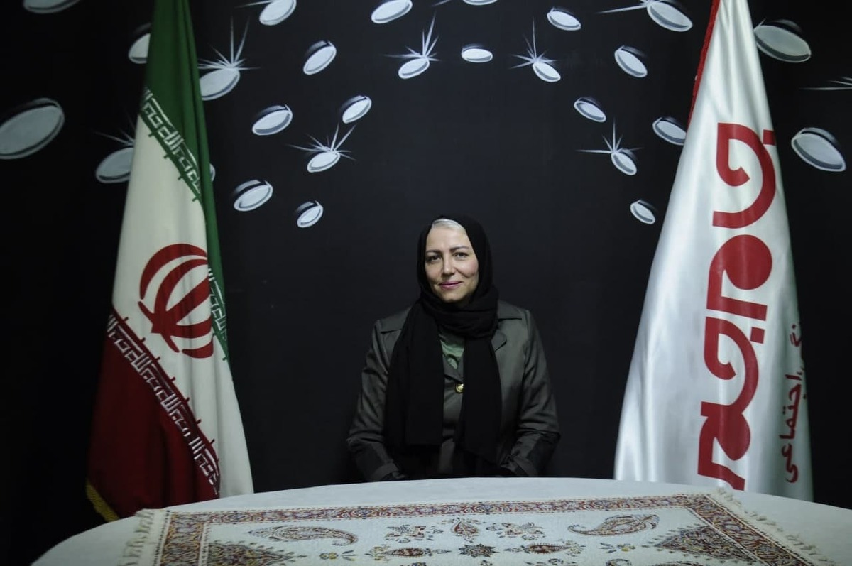 زندگی‌های امروزه در سراسر دنیا پراز مشکلات و پیچ و خم است که اگر نتوانیم مدیریت این زندگی را به دست بگیریم حتما دچا ر مشکلاتی خواهیم شد.
 از این روبرخی از مجموعه‌ها وارد این بحث شده‌اند و سعی کرده‌اند با بهترین کارشناسان؛ مربیان ومشاوران بخش عمده‌ای از مشکلات را بررسی و در حد توان رفع نمایند. در یک نشست خبری با یکی از مدیران محترم این بخش نشستی داشته‌ایم که بتوانیم در خصوص بعضی از موارد بیشتر گفت‌و‌گو داشته باشیم.
توجه شما را به بخشی از این مصاحبه جلب می‌نماییم.