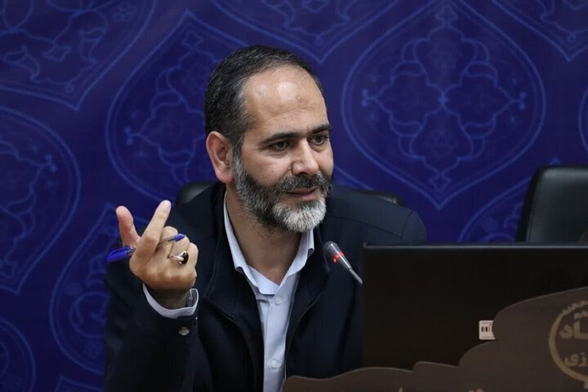نماینده مردم کرج فردیس و اشتهارد در مجلس شورای اسلامی در برنامه رادیویی البرز من سلام با اشاره به افزایش سقف معافیت مالیاتی حقوق کارکنان گفت: در بودجه امسال، این سقف به ۲۴ میلیون تومان رسیده است، درحالی‌که در سال گذشته ۱۲ میلیون تومان بود.
