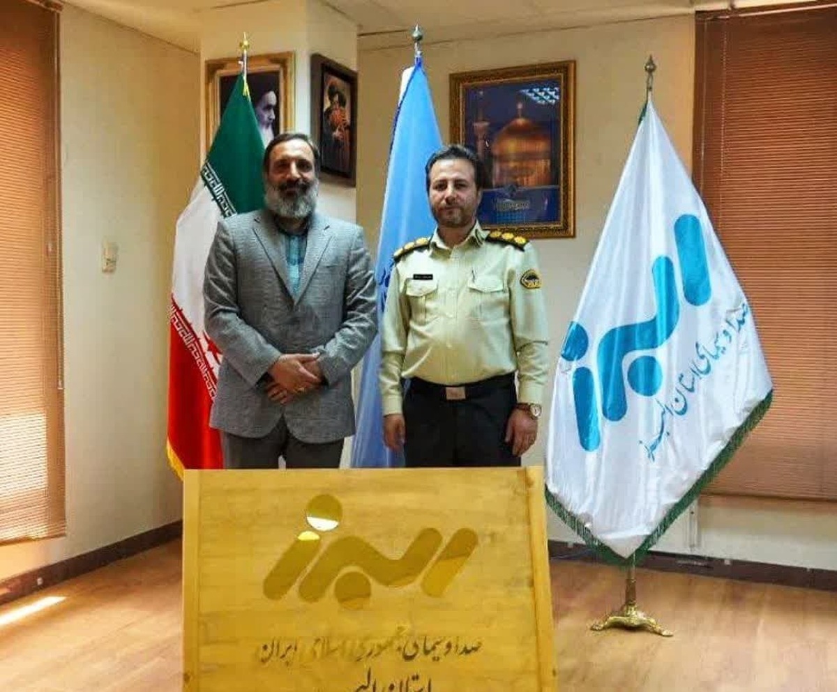 مدیر کل صداوسیمای البرز در نشست مشترک با فرماندهی اجتماعی نیروی انتظامی استان البرز،گفت:تعامل فراجا وصدا و سیمادرتحقق امنیت عمومی یک ضرورت است.