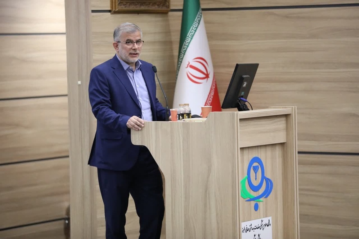استاندار البرز گفت: بیش از ۱۵۰۰ تخت بیمارستانی به ظرفیت درمانی استان افزوده شده است و همچنین مرکز جامع تشخیص و درمان سرطان در البرز آماده بهره‌برداری است.