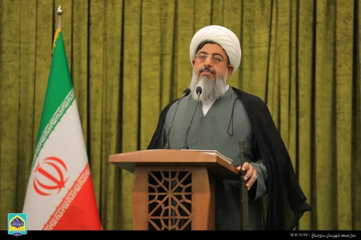 امام جمعه ساوجبلاغ در خطبه‌های نماز جمعه این هفته گفت: سال گذشته، مردم ایران داغدار مردی شدند که تمام عمر و آبروی خود را برای خدمت به اسلام و مردم گذاشت، او با تمام وجود مردم را دوست داشت و اهل تظاهر نبود و درد مردم، درد او بود.