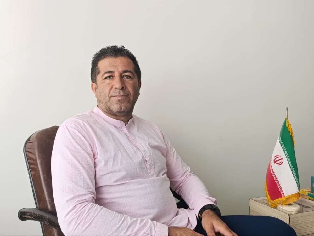 روزنامه جام جم البرز، با محسن شاکر، مربی باشگاه فوتبال سرخ پوشان غرب گفت‌وگویی انجام داده است که ما حصل آن را در ذیل می خوانید: