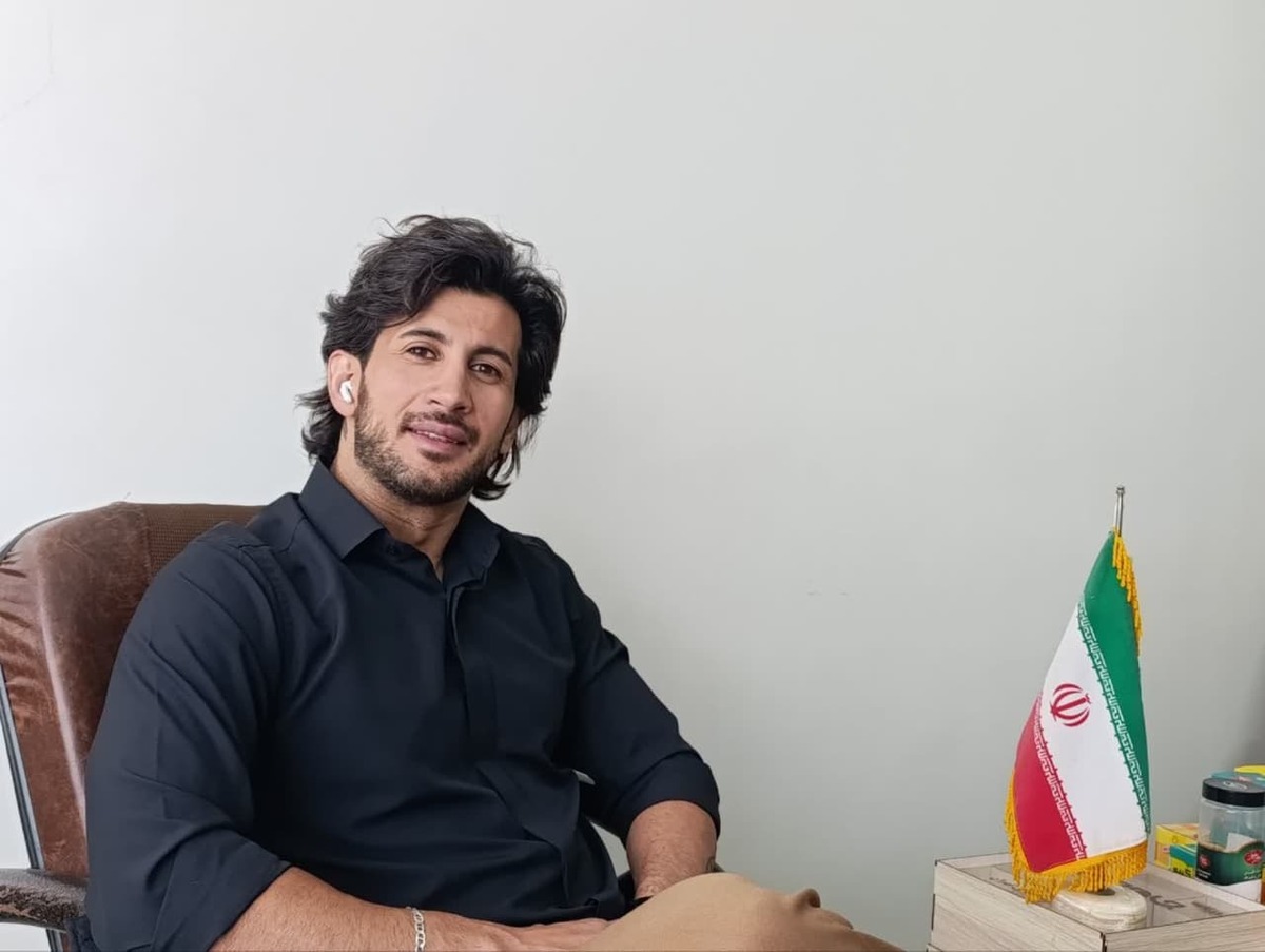 روزنامه جام جم البرز، با امیر غفاری، مدیر سالن زیبایی کاتینو، گفت‌وگویی انجام داده است ما حصل آن را در ذیل می خوانید: