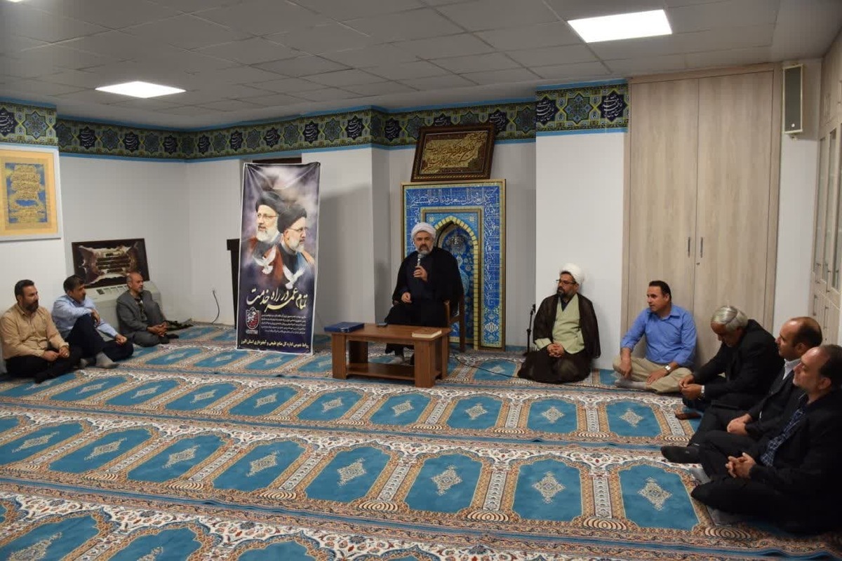 مراسم بزرگداشت سالگرد شهادت رئیس‌جمهور فقید، آیت‌الله سید ابراهیم رئیسی و همراهان ایشان، با حضور حجت الاسلام قبادی مسئول حوزه نمایندگی ولی فقیه در سازمان جهاد کشاورزی استان البرز، کارکنان، معاونین و نماینده ولی‌فقیه در اداره کل منابع طبیعی و آبخیزداری استان البرز، در محل نمازخانه این اداره کل برگزار شد. در این مراسم، حجت‌الاسلام قبادی به ایراد سخنرانی پرداخت.
