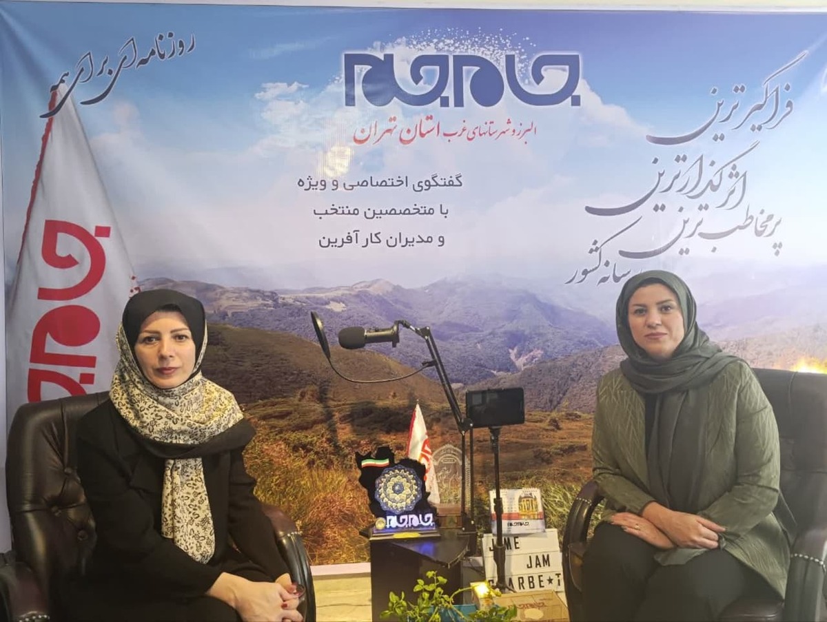 رویکرد اخلاق مدار، توجه به بهداشت، قیمت‌گذاری منصفانه، تخفیفات ویژه و ارائه خدمات با کیفیت؛ از جمله عواملی است که سالن زیبایی سه نیک را به یک انتخاب ایده‌آل برای علاقه‌مندان به زیبایی تبدیل کرده است. در مصاحبه با مریم و مژده محمدی، مدیران متعهد و متخصص مجموعه، بیشتر به این موضوع می پردازیم: