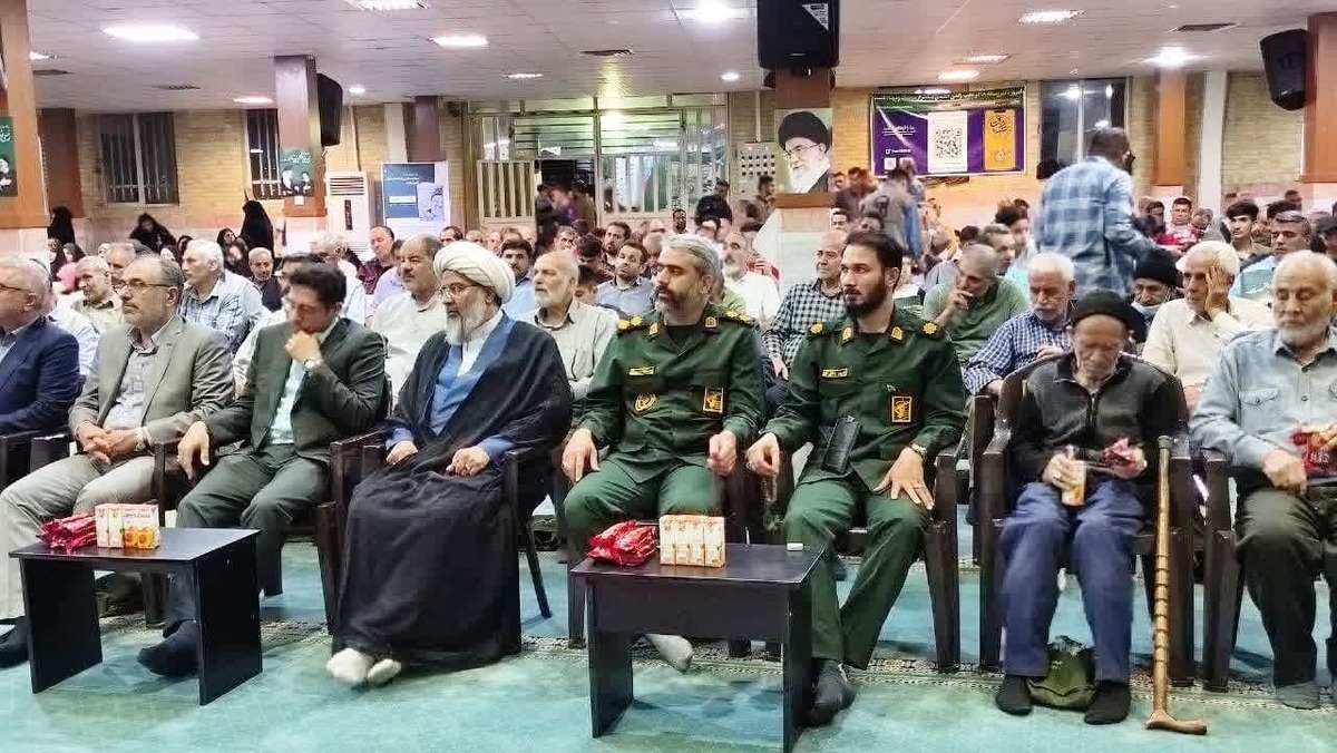 یادواره شهدای خدمت ،به مناسبت سالروز شهادت رئیس جمهور جهادی آیت الله سید ابراهیم‌رئیسی و شهدای پرواز اردیبهشت با اهتمام جهادگران بسیج سازندگی ناحیه جواد الائمه (ع) و با حضور معاون شهید رئیسی برگزارشد.