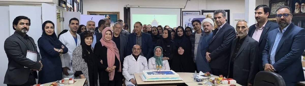 مراسم یازدهمین سالگرد تاسیس بیمارستان فوق تخصصی مریم در جمع صمیمی مدیران، مسئولین، پرسنل و یاوران بیمارستان برگزار شد.