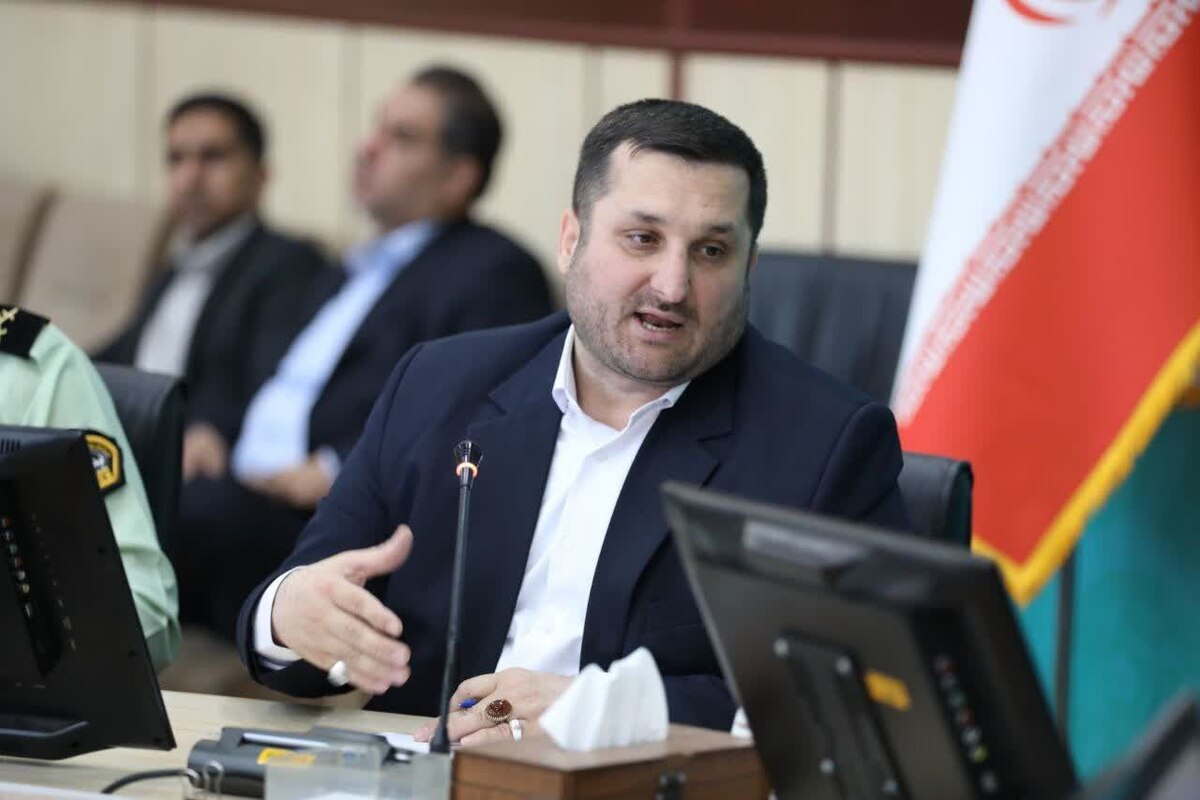 دبیر کمیسیون مبارزه با قاچاق کالا و ارز استان البرز گفت: استان البرز به دلیل موقعیت استراتژیک خود، در مسیر تردد ۱۴ استان کشور قرار دارد و همین موضوع، اهمیت اقدامات نظارتی و مقابله‌ای با قاچاق کالا و ارز را دوچندان می‌کند.