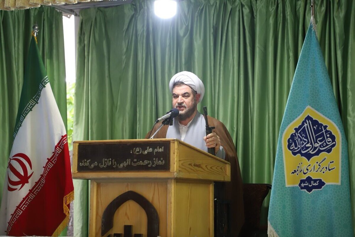 حجت الاسلام نورپور با اشاره به سوم خرداد، روز مقاومت، ایثار و پیروزی، سالروز آزادسازی خرمشهر را از ایام‌الله و نماد الطاف الهی دانست و گفت: سوم خرداد سند افتخار ملت ایران است.