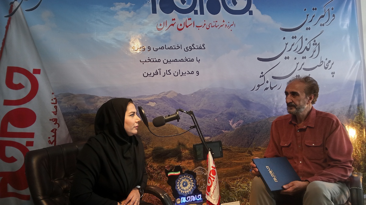 مجموعه فرهنگی، ورزشی و آموزشی «مایا» تحت مدیریت حرفه ای و علمی خانم مریم درخشان‌نسب، با ارائه خدمات ورزشی متنوع و با کیفیت، محیطی امن و پویا را برای بانوان فراهم ساخته است. وی نه‌ تنها یک کارآفرین موفق، بلکه نائب رئیس هیئت ورزش کارگری، رئیس کمیته فانکشنال فیتنس استان تهران و اولین داور ملی فانکشنال فیتنس در مسابقات آسیایی به شمار می رود. در مصاحبه با این کارشناس مدیریت ورزشی، به واکاوی مسیر رشد و موفقیت مجموعه «مایا» و نیز انگیزه‌های تاسیس و برنامه‌های آینده آن می پردازیم: