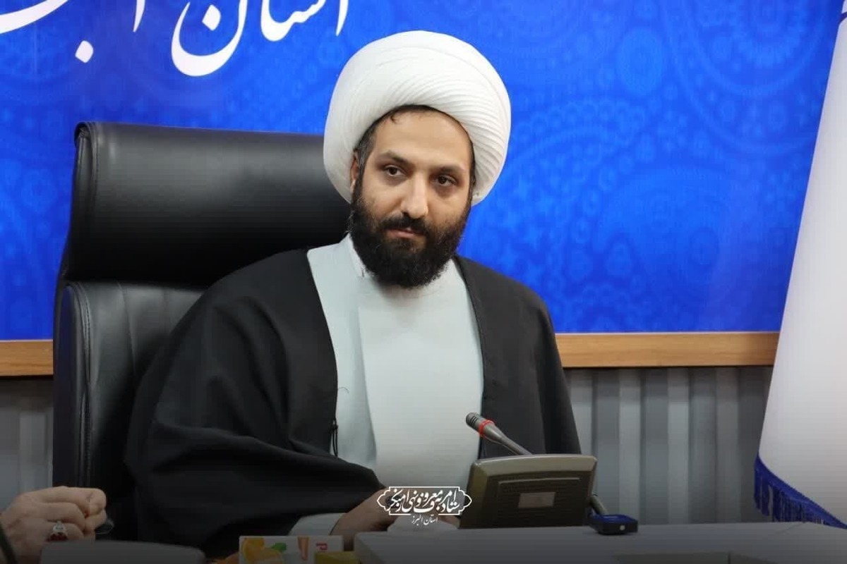 دبیرستاد امر به معروف و نهی از منکر البرز با اشاره به اهمیت گستردگی گفتمان امر به معروف و نهی از منکر گفت: ۲هزار نفر در حوزه گفتمان امر به معروف و نهی از منکر در سطح استان البرز آموزش دیده اند.