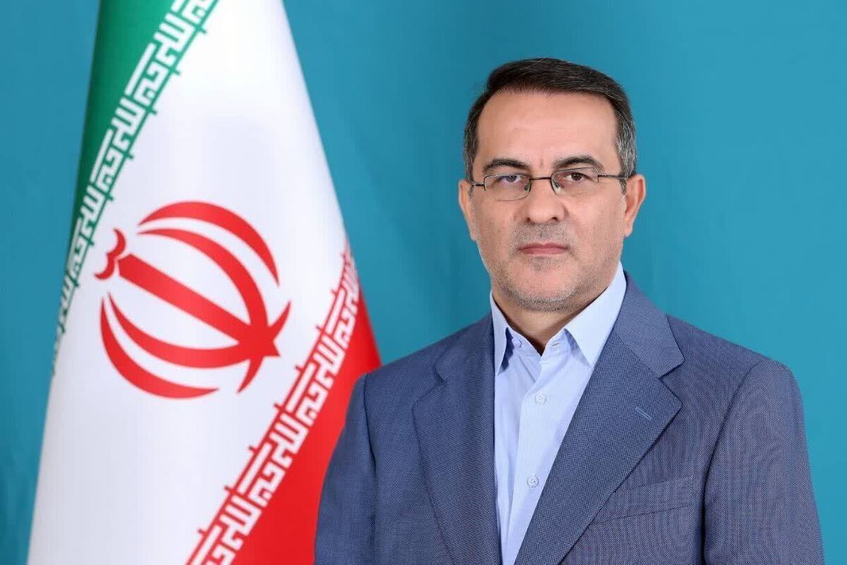 رئیس سازمان اداری و استخدامی کشور از آغاز اجرای سامانه فوریت‌های اداری فواد در استان البرز خبر داد و گفت این سامانه که پس از قزوین دومین پایلوت خود را در البرز تجربه می‌کند، شاخص تشویق و تنبیه مدیران و کارمندان خواهد بود و نتایج آن ماهانه به رئیس‌جمهور گزارش می‌شود.