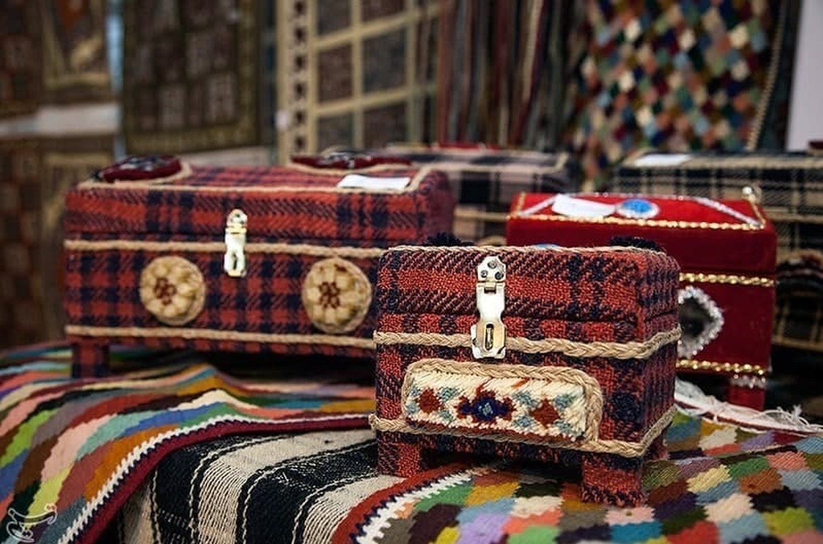 رئیس اداره میراث‌فرهنگی، گردشگری و صنایع‌دستی شهرستان ساوجبلاغ از آغاز به کار نمایشگاه بزرگ عرضه مستقیم صنایع‌دستی و سوغات استان‌های کشور در هشتگرد خبر داد و این رویداد را فرصتی مهم برای حمایت از تولیدکنندگان و هنرمندان دانست.