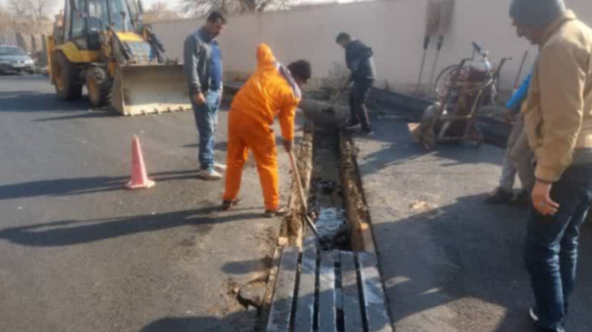 در راستای افزایش ایمنی تردد و بهبود کیفیت زیرساخت‌های شهری، عملیات احداث، مرمت و صداگیری پل‌های فلزی در معابر مختلف شهر در حال اجراست.