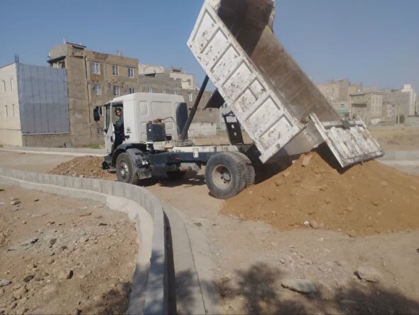 آغاز عملیات زیرسازی خیابان جدید در شهرک کوثر با پیگری شورای اسلامی شهر و دستور شهردار