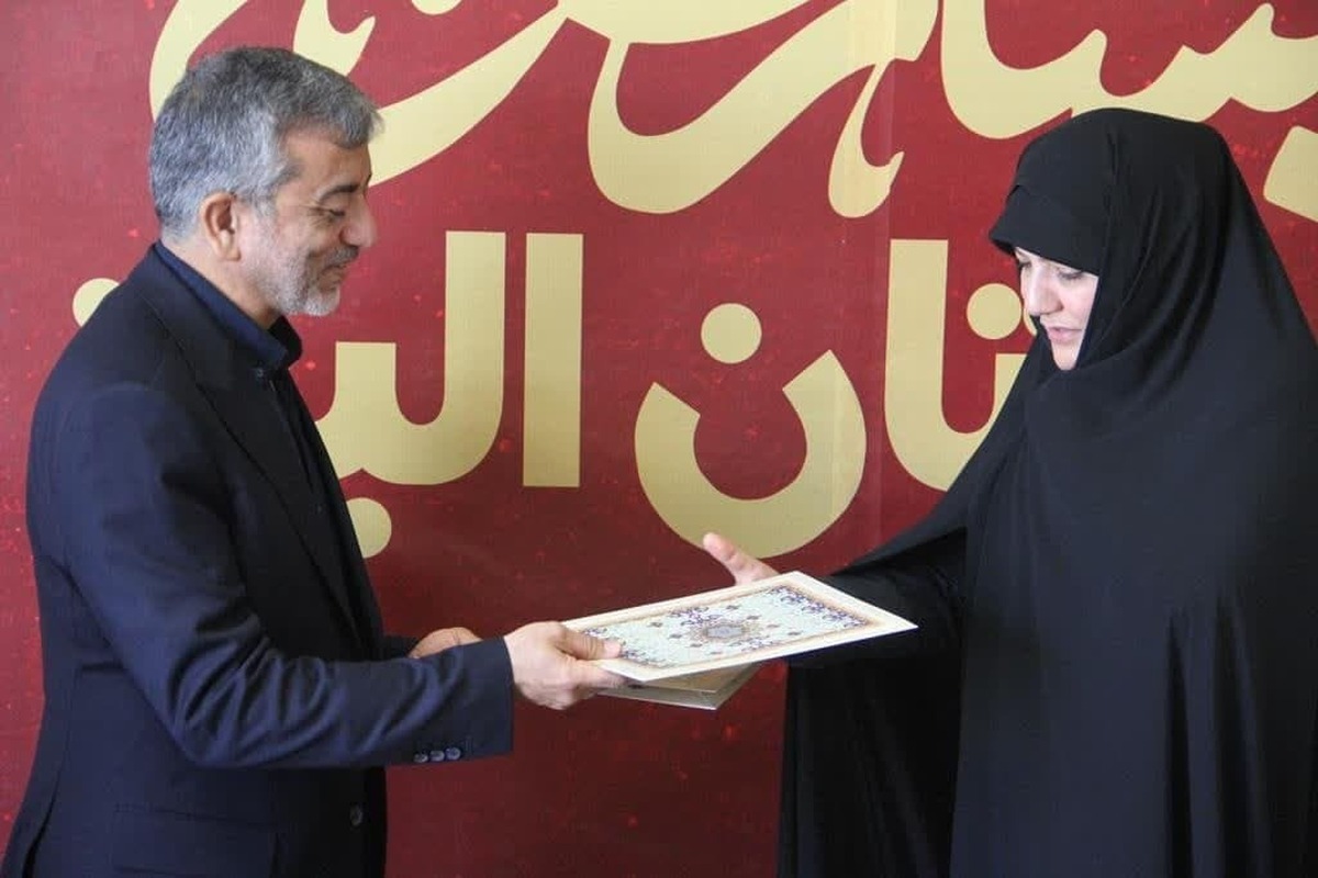 تفاهم‌نامه همکاری مشترک میان بنیاد شهید و امور ایثارگران استان البرز و بهزیستی استان البرز صبح امروز به منظور ایجاد بستر مناسب جهت بهبود ارائه خدمات تخصصی به جامعه ایثارگری در حوزه های اجتماعی، توانبخشی.ف و پیشگیری با حضور مدیران کل دو دستگاه به امضا رسید.