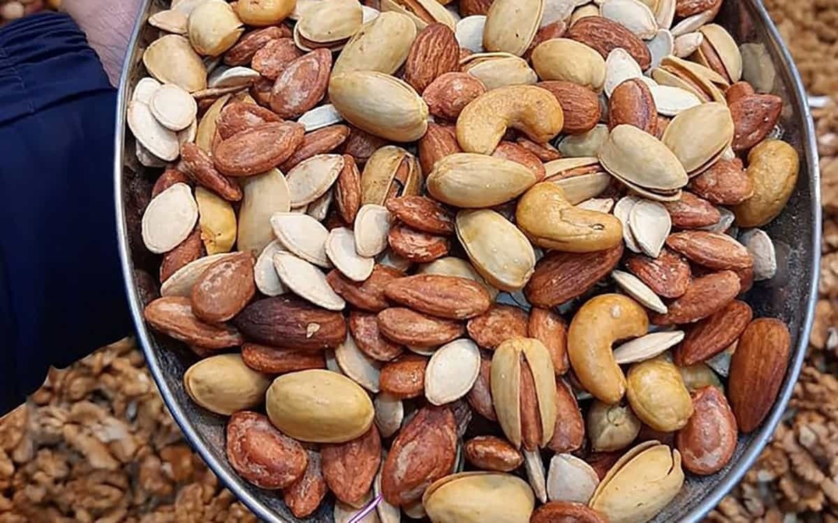 آجیل فروش متخلف به پرداخت بیش از یک میلیارد ریال جریمه نقدی محکوم شد.