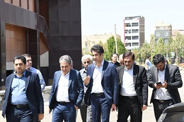 تلاش مجدانه استاندار البرز برای تسریع در تکمیل ورزشگاه انقلاب کرج