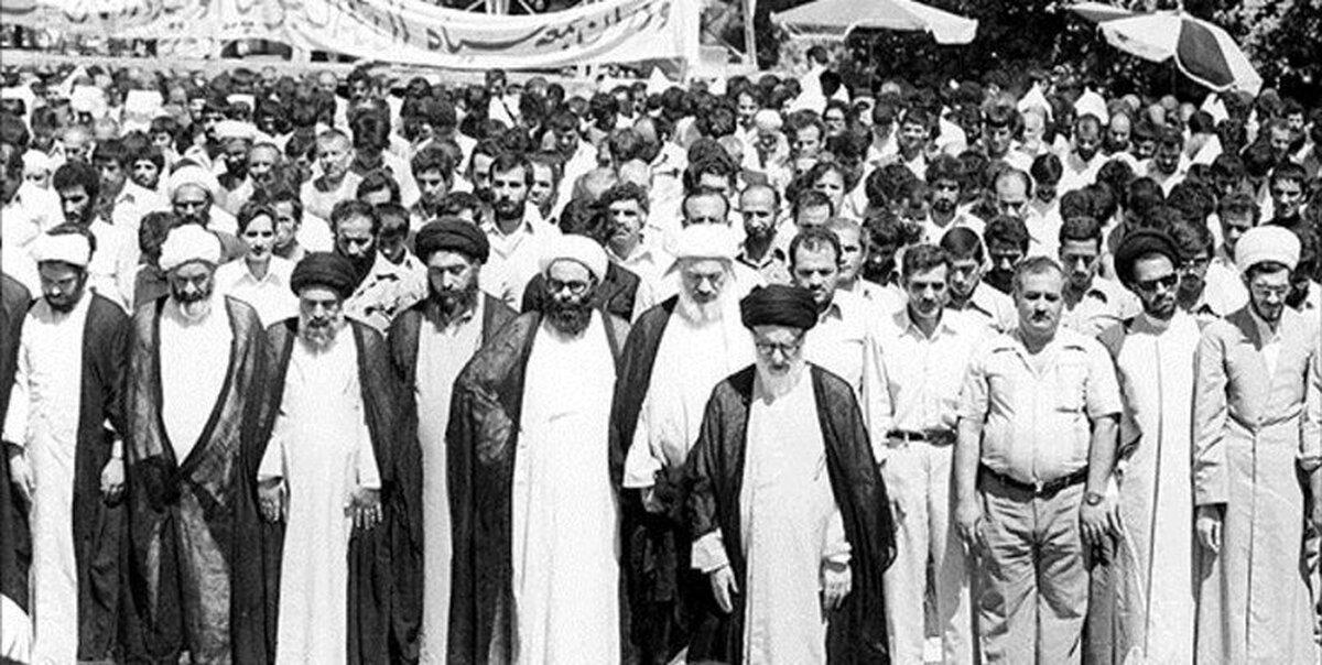 بخشدار تنکمان، به مناسبت پنجم مرداد، سالروز اقامه‌ی نخستین نماز جمعه پس از پیروزی انقلاب اسلامی، با صدور پیامی این روز بزرگ را به امام جمعه محترم شهرستان، مردم شریف بخش تنکمان، مسئولان و همه دلدادگان نماز جمعه تبریک گفت.