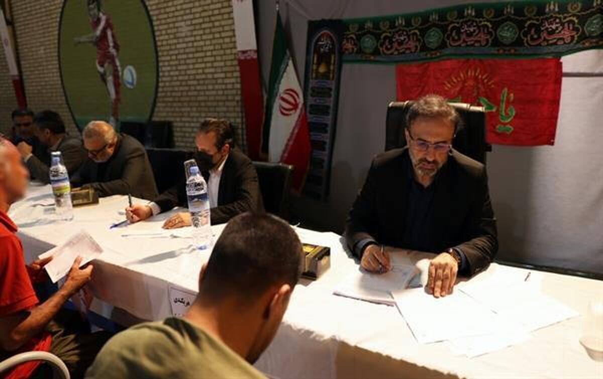 در بازدید رئیس کل و جمعی از مدیران و قضات دادگستری استان البرز به مشکلات و درخواست‌های ۲۵۴ متهم رسیدگی و دستورات مقتضی صادر شد.