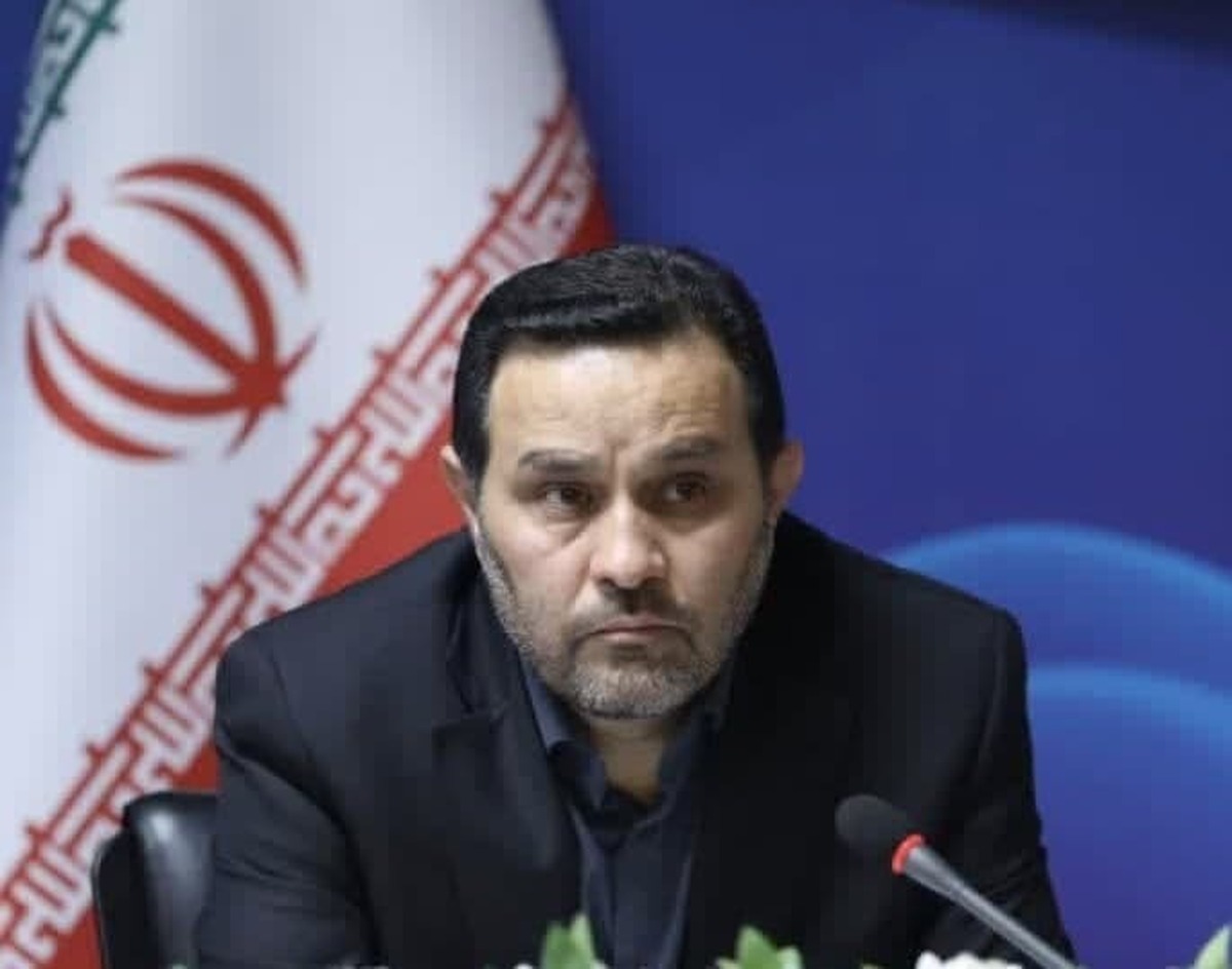 نشست هم‌اندیشی فعالان اقتصادی استان البرز با حضور دکتر سیدعلی لطفی‌زاده، مشاور عالی و دستیار ویژه وزیر صنعت، معدن و تجارت، با محوریت «بررسی چالش‌های ارزی، واردات و صادرات» برگزار شد.